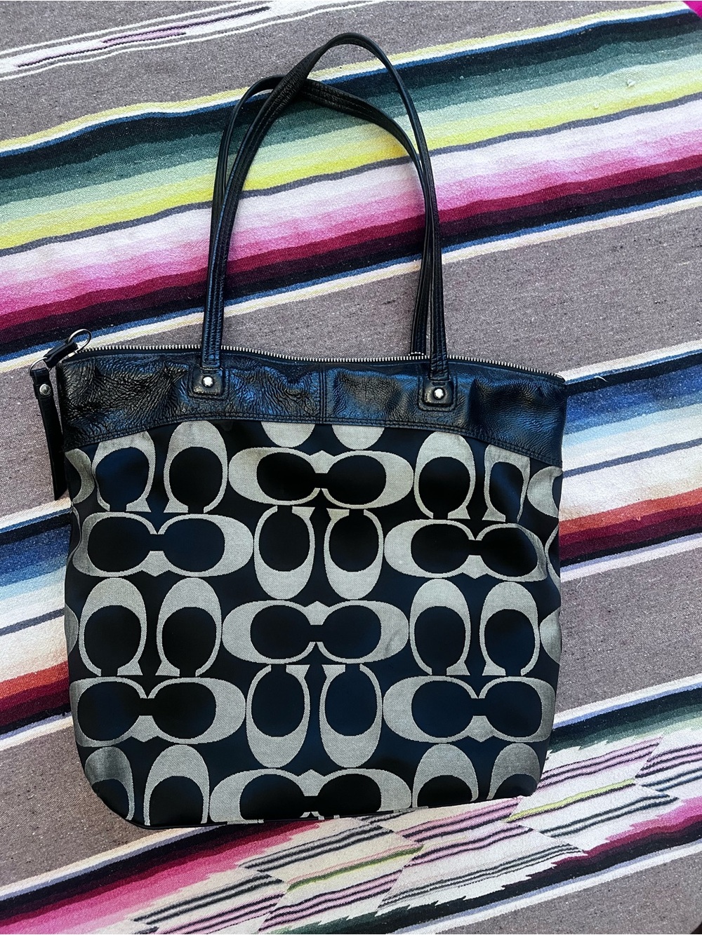 Y2K Coach Black and Laura tote Signature Canvas Tote with Leather Trim - Picture 9 of 12